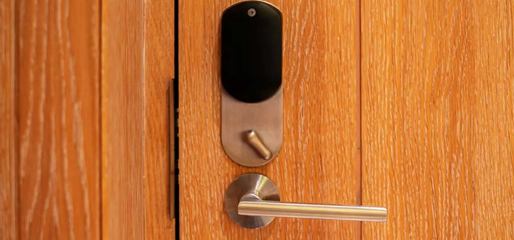 Automatic Locking Door Knob Moreno Valley